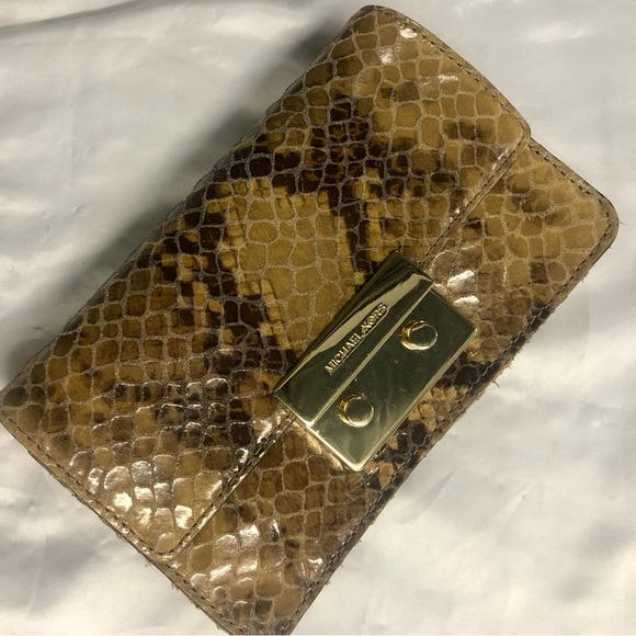 Like New Michael Kors Sloan Gold Embellished Snakeskin Design Clutch/Crossbody - Picture 2 of 14
